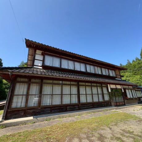 能登町 築約60年の古民家　星降る里山で、静けさと自然に包まれる暮らし 【売却希望】