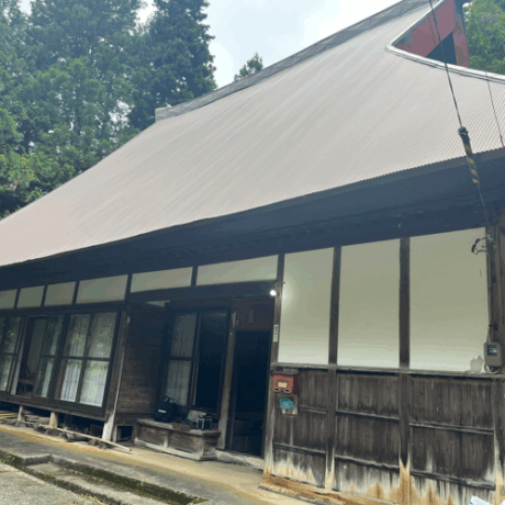 能登町築150年 茅葺屋根の堂々たる外観が魅力【賃貸・活用】
