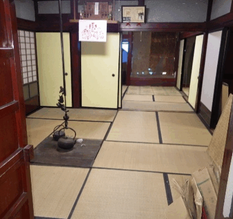 築130越えの伝統構法の残る古民家【古材利用】
