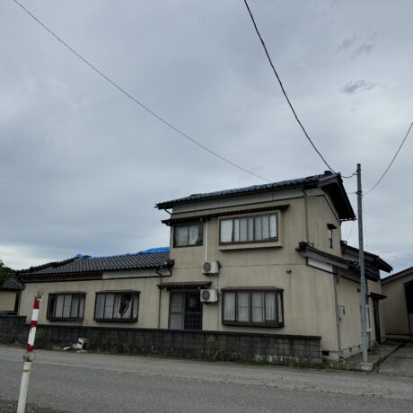 珠洲市宝立町　珠洲道路近くで暮らしやすい、築18年の住宅【売却物件】