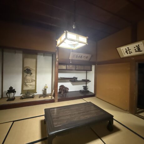 【新潟市最大級】蔵×4棟を含め、旅館を彷彿させる2階建て100年古民家